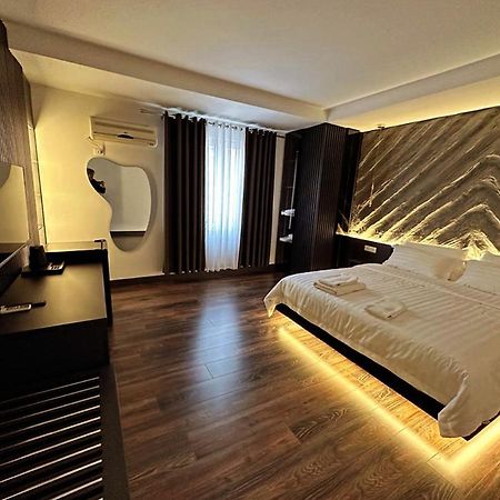 Tirana Central Rooms Esterno foto