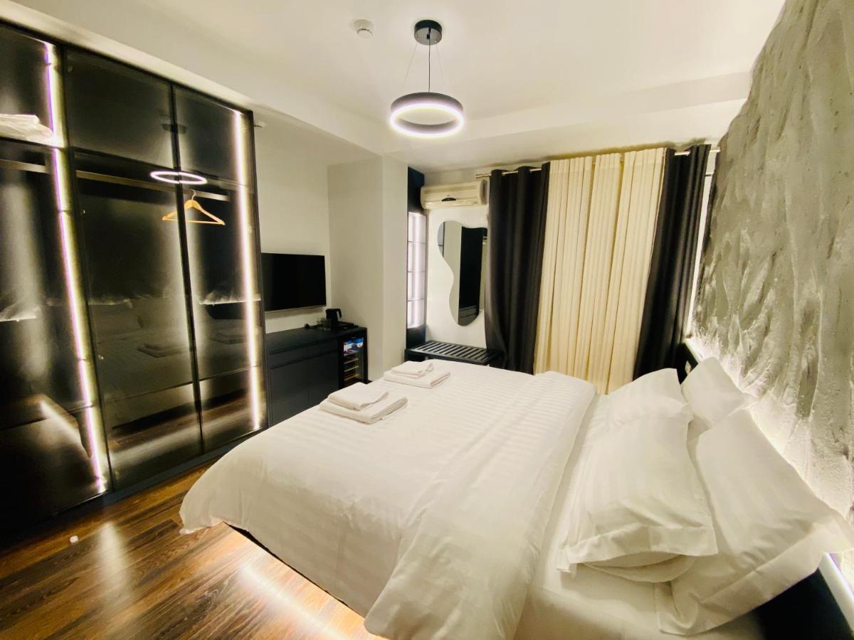 Tirana Central Rooms Esterno foto