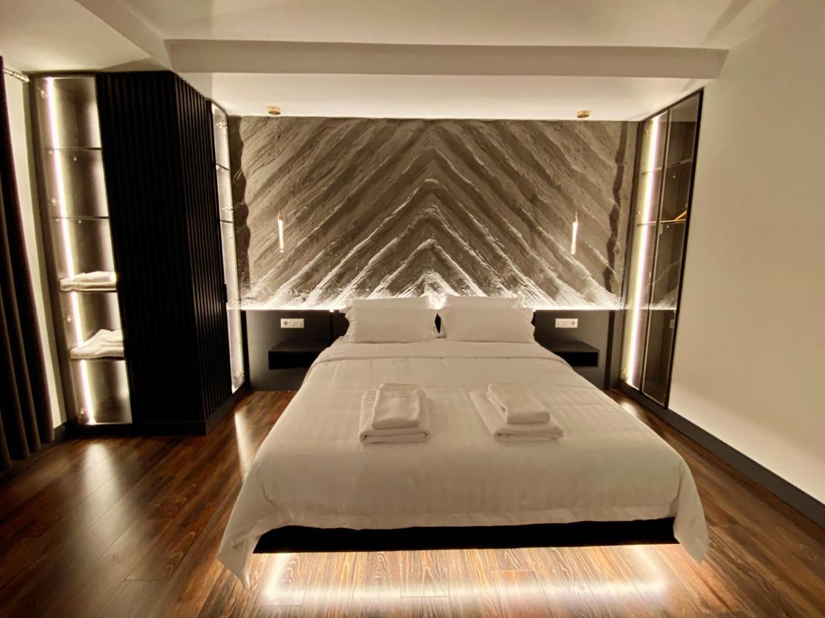 Tirana Central Rooms Esterno foto