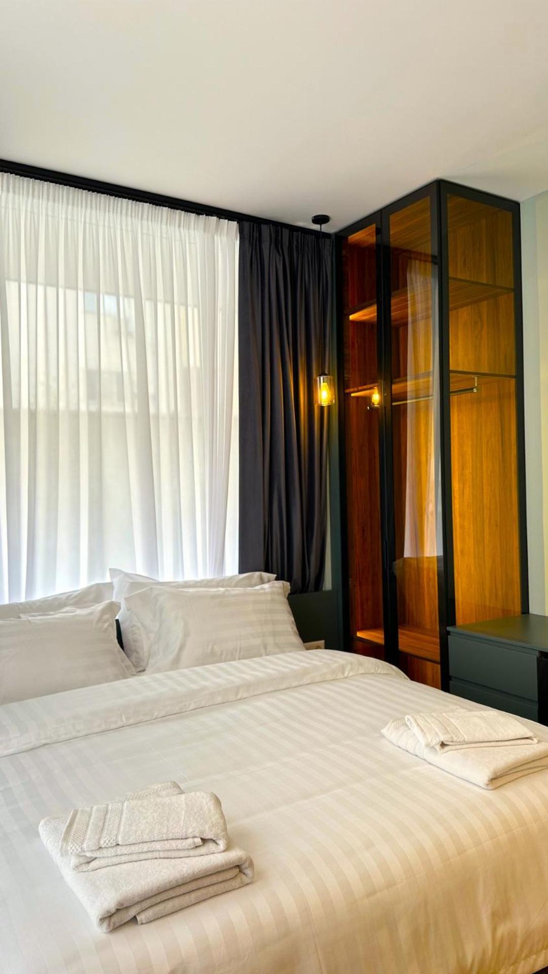 Tirana Central Rooms Esterno foto