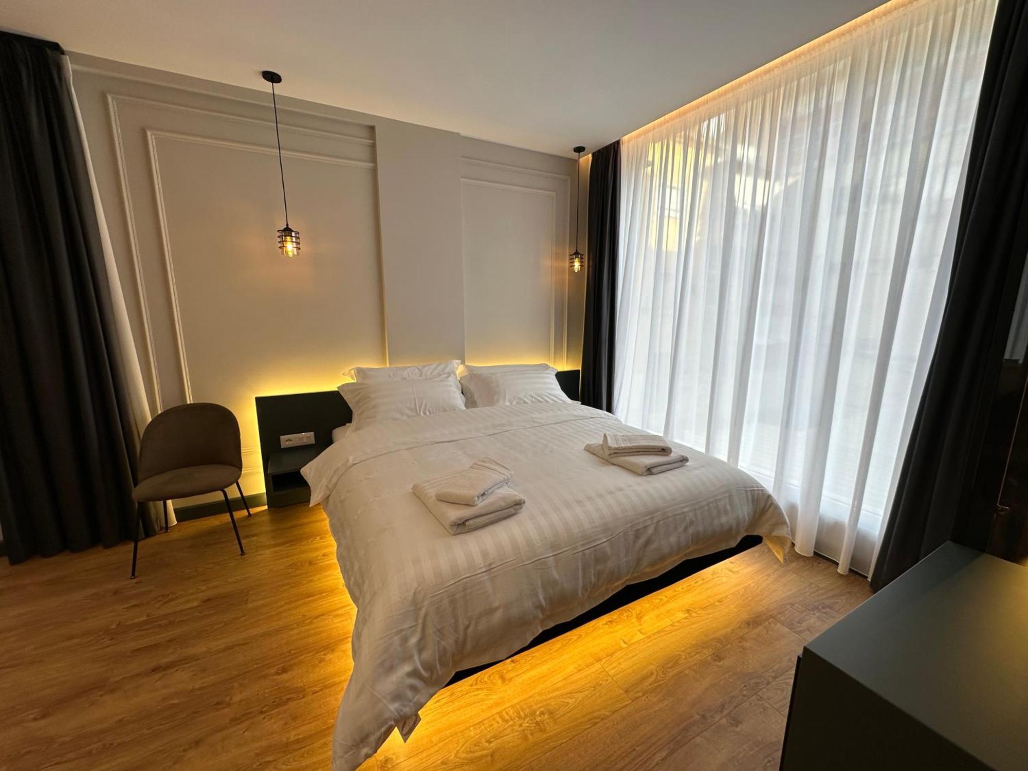 Tirana Central Rooms Esterno foto
