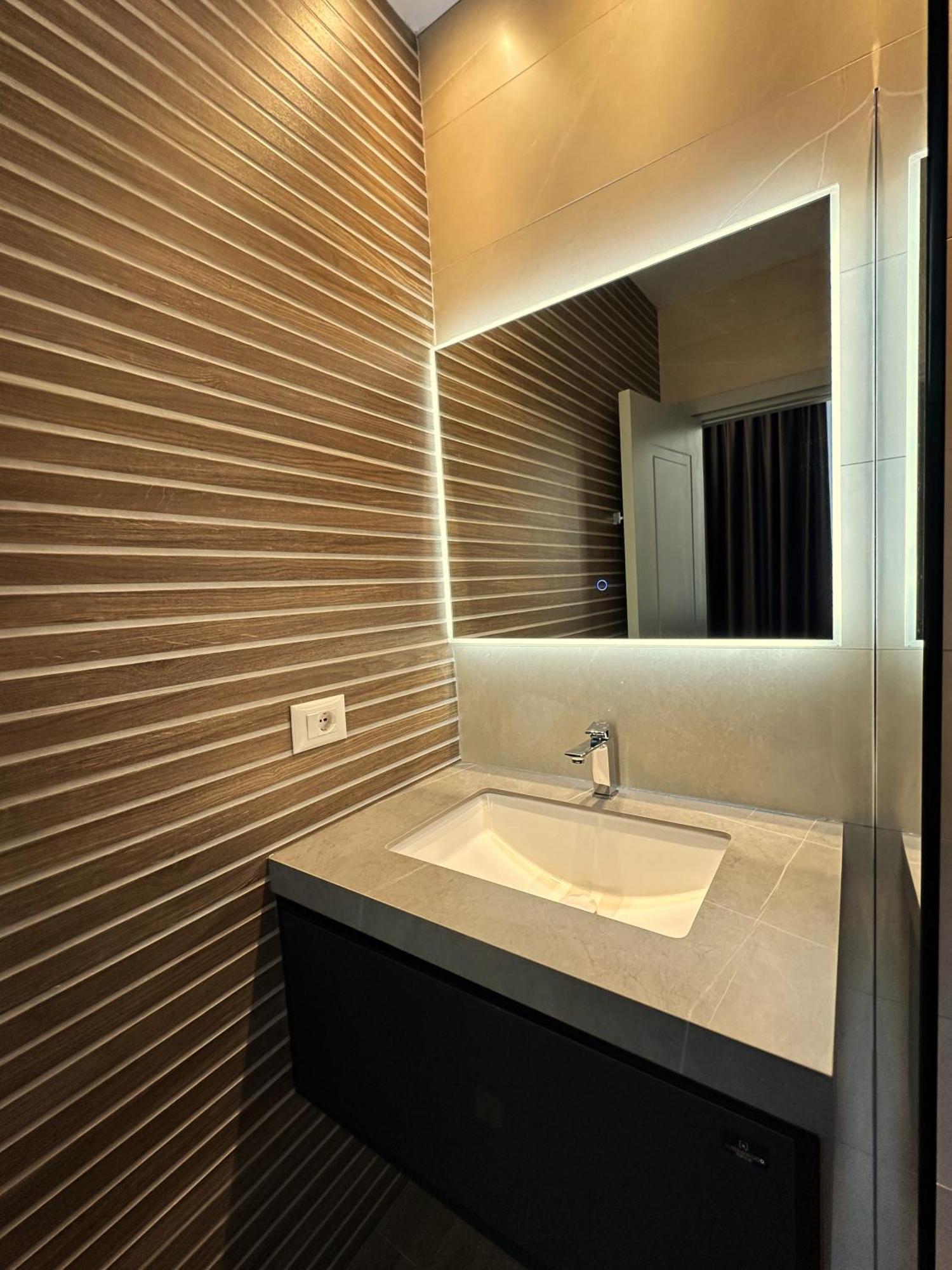 Tirana Central Rooms Esterno foto