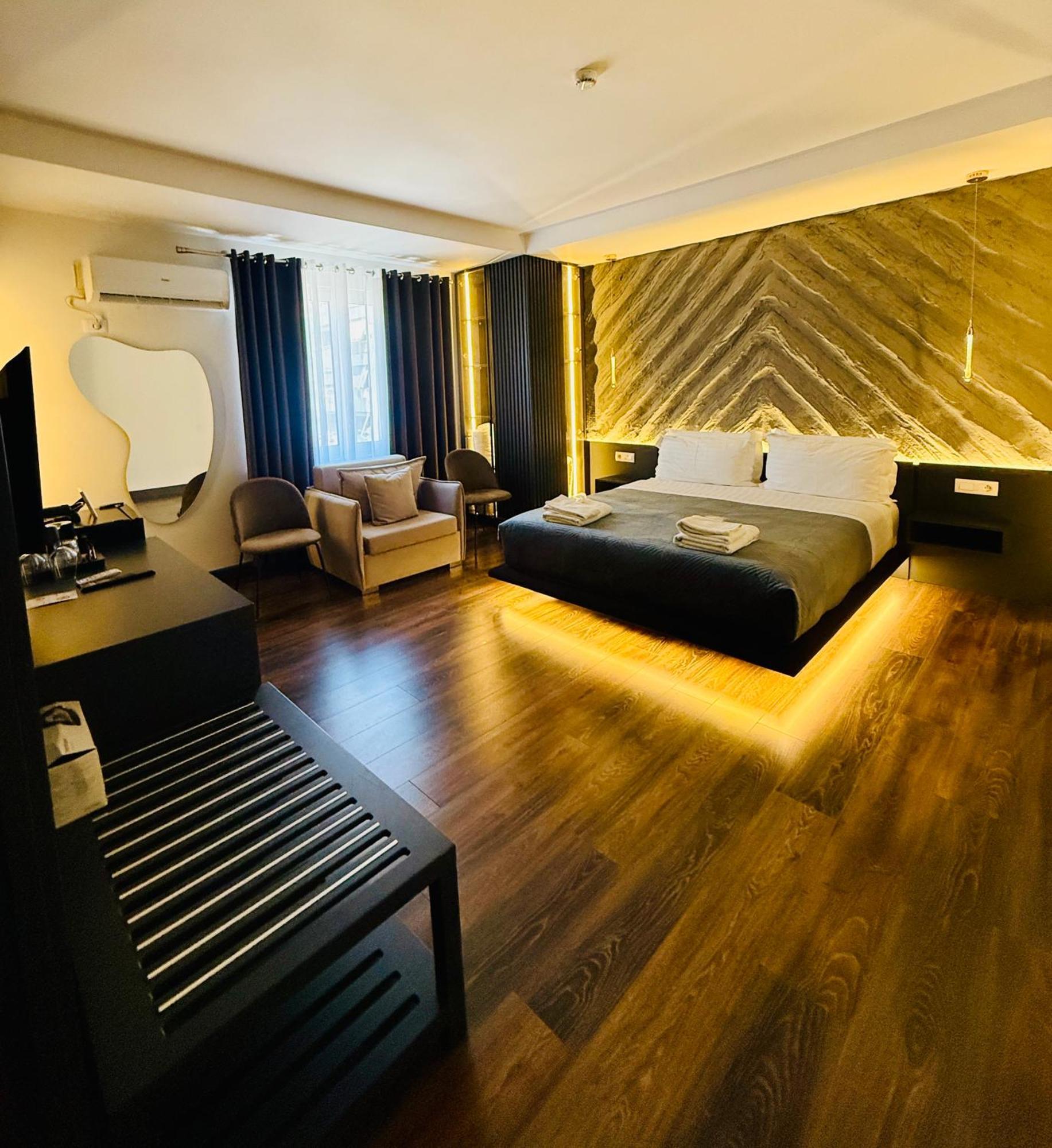 Tirana Central Rooms Esterno foto
